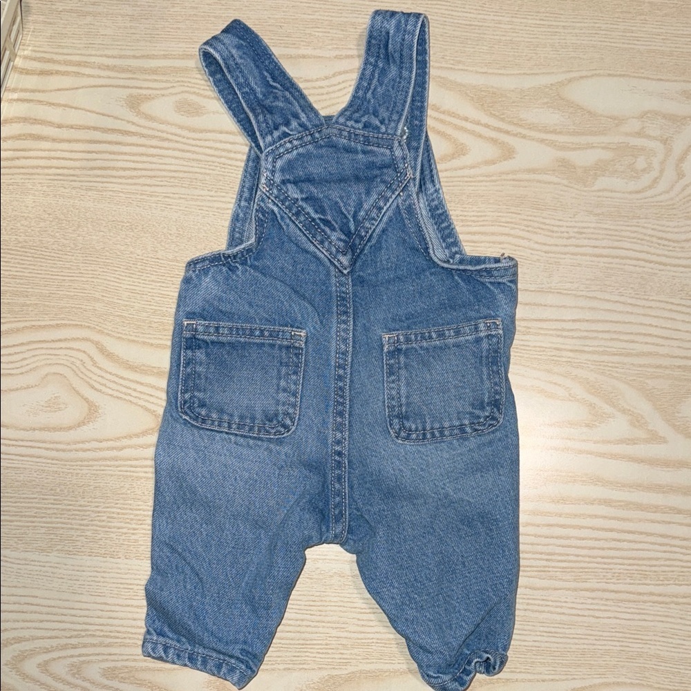 FREE SHIPPING Old Navy Denim Kids Overalls with Embroidered Details - Picture 4 of 7